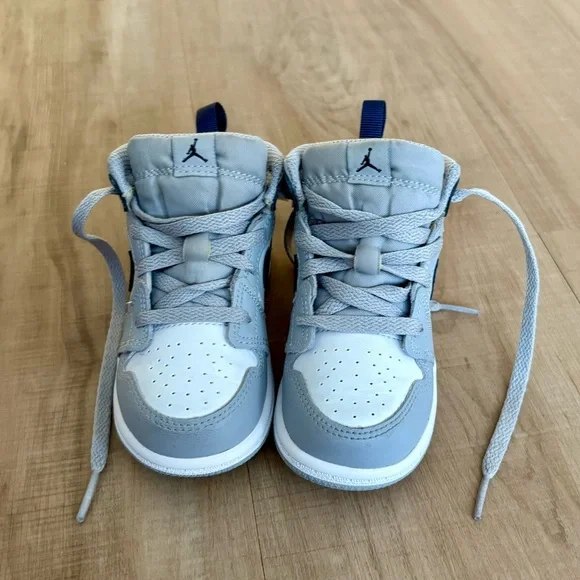 Jordan Kids Sneakers - White, Gray, and Navy - Picture 3 of 9